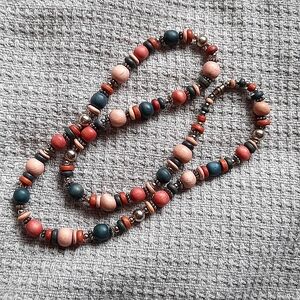 Wooden beads necklace